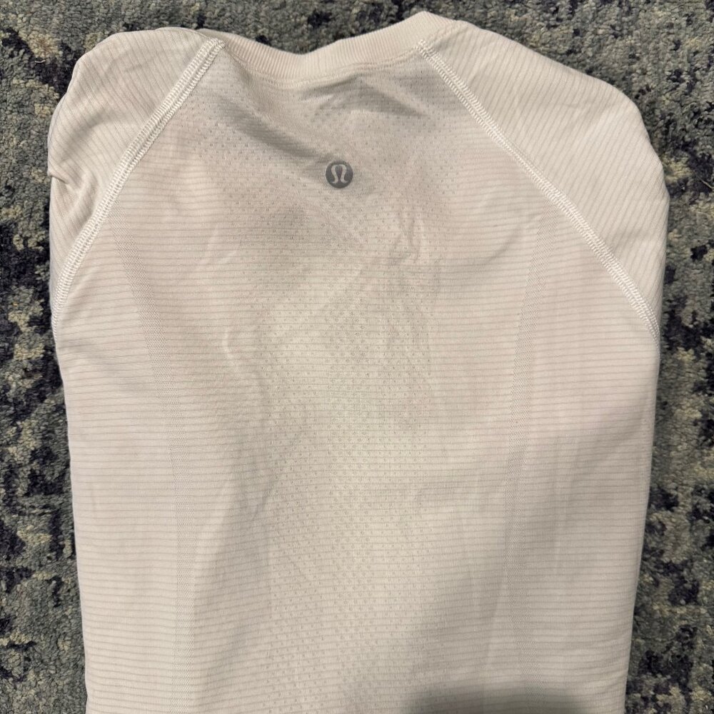 Lululemon white running shirt 8